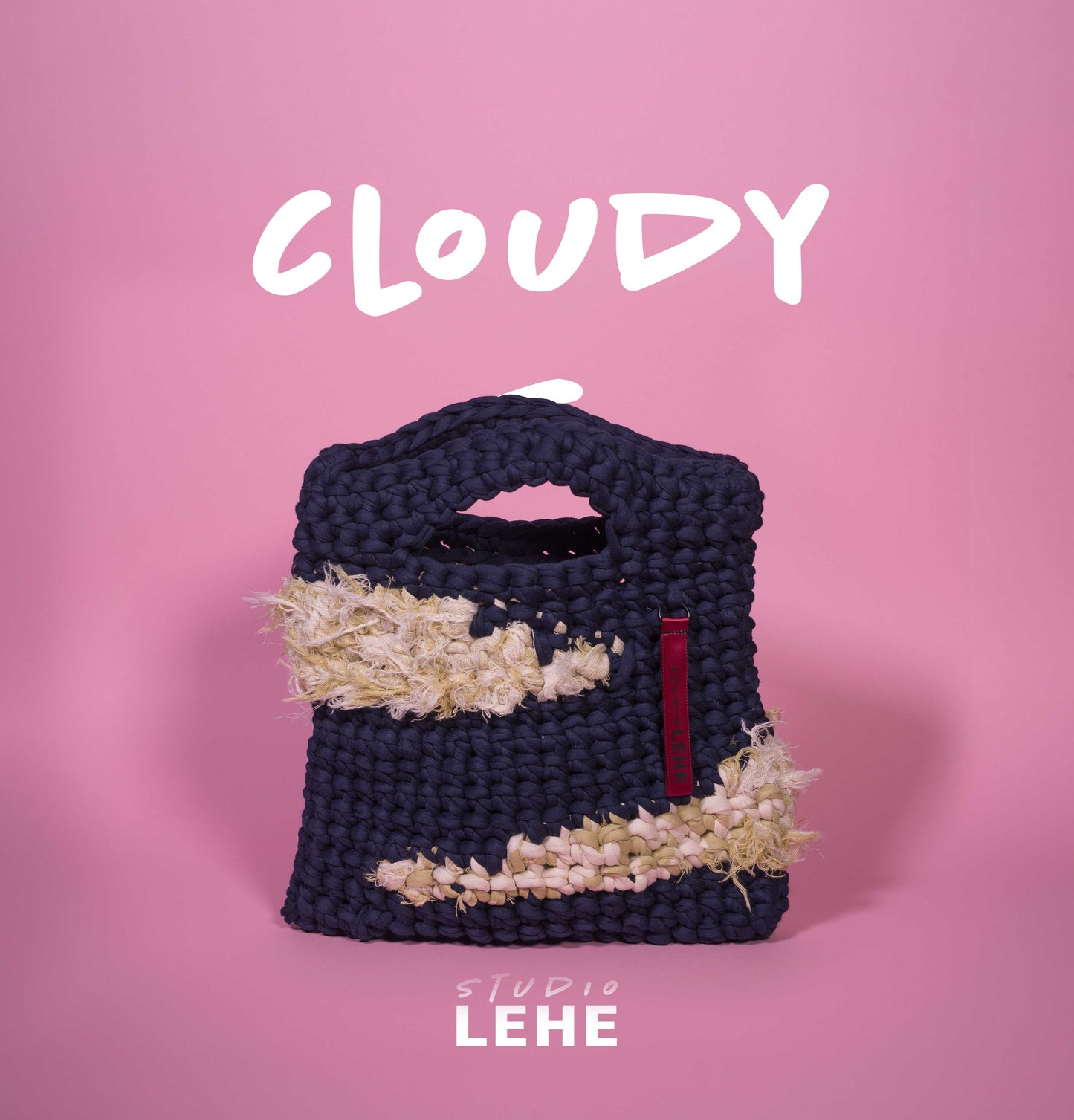 Dunkelblaue Handtasche mit Flausch-Detail aus T-Shirt-Garn – Modell Cloudy