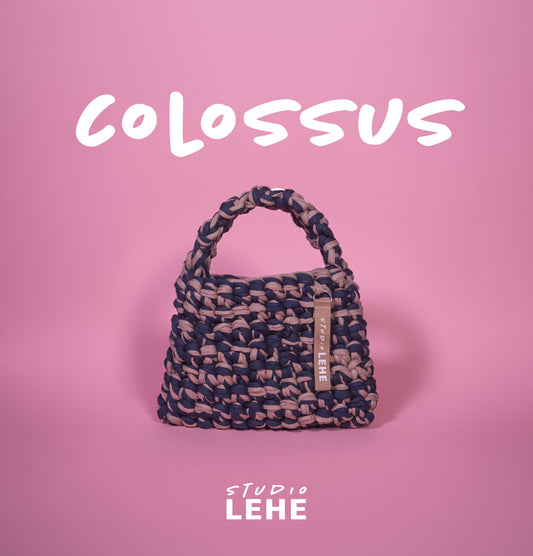 Große Statement-Tasche in Beige-Schwarz aus Upcycling-Material – Modell Colossus